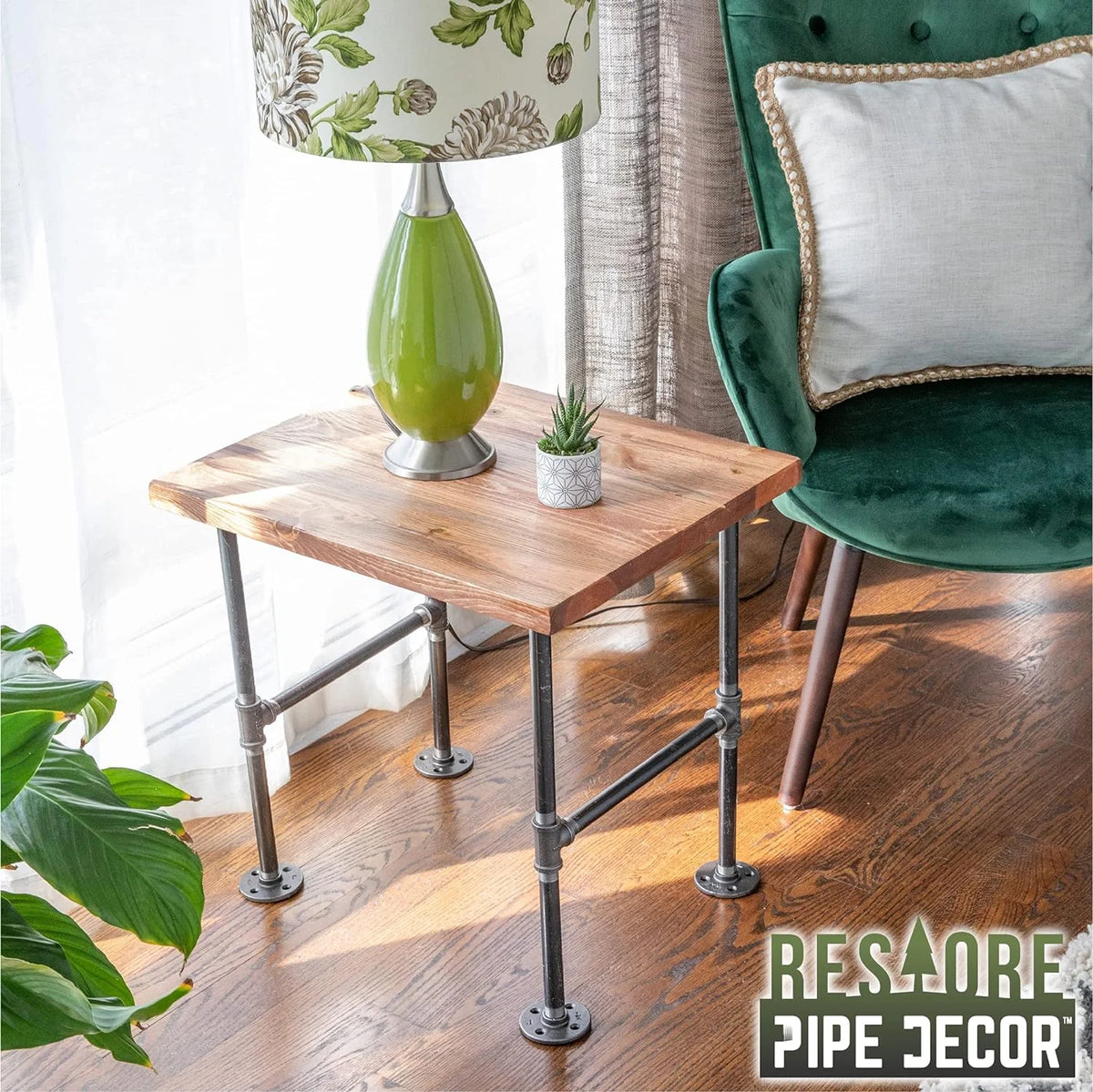 Wood End Table with Industrial Pipe Legs Q62951