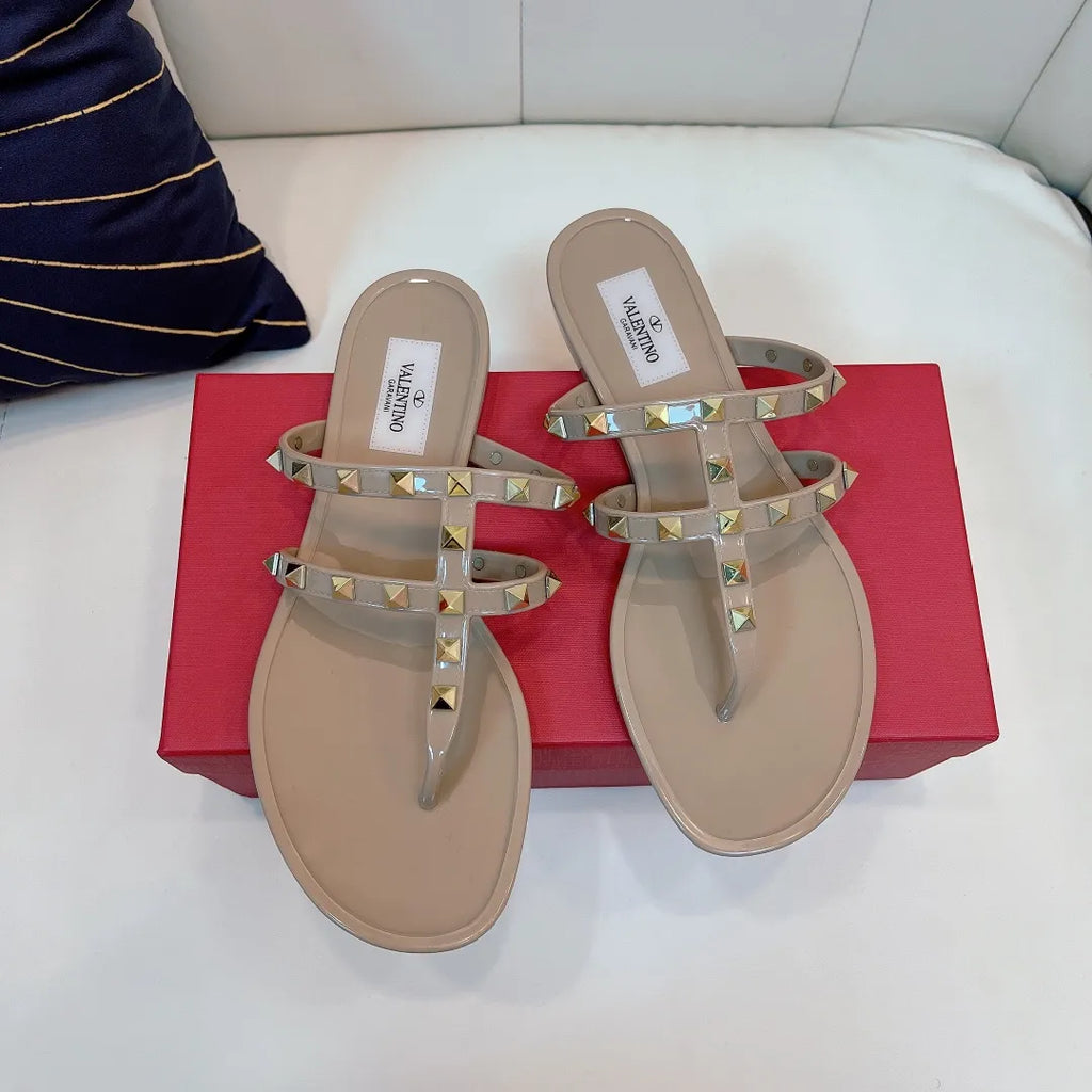 Women Slippers U759737