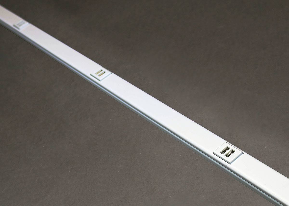 5 ft USB Plugmold with 5 USB Modules M924